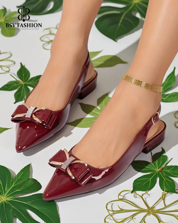 Heel : 1 inch box heel